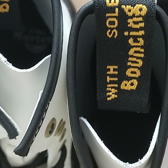 🫥Dr. Martin white Zavala 8 hole combat boot - Picture 5 of 6